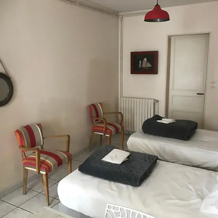 Pasteur - Hermione 公寓